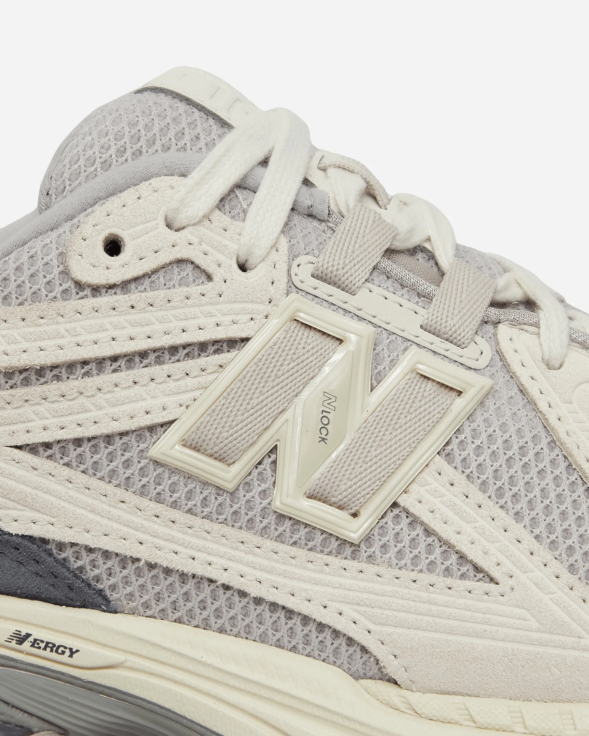 1906R Sneakers en Lin