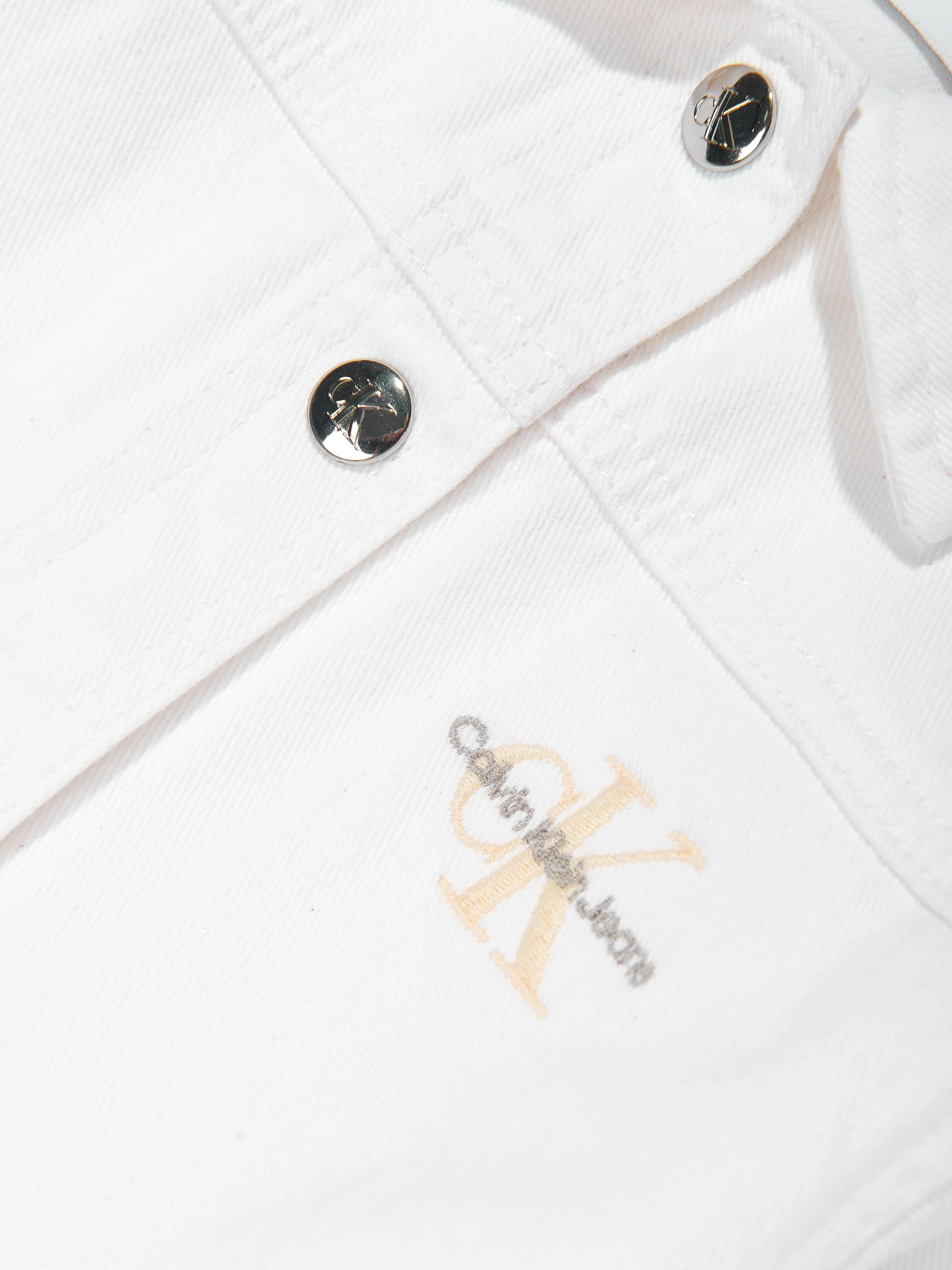 Veste en jean à boutons Calvin Klein pour filles en ivoire