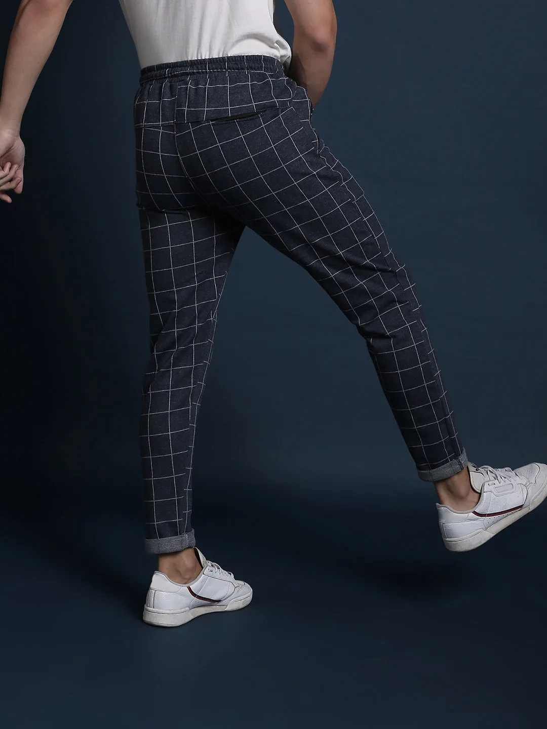 Campus Sutra Joggers à rayures élégants pour hommes