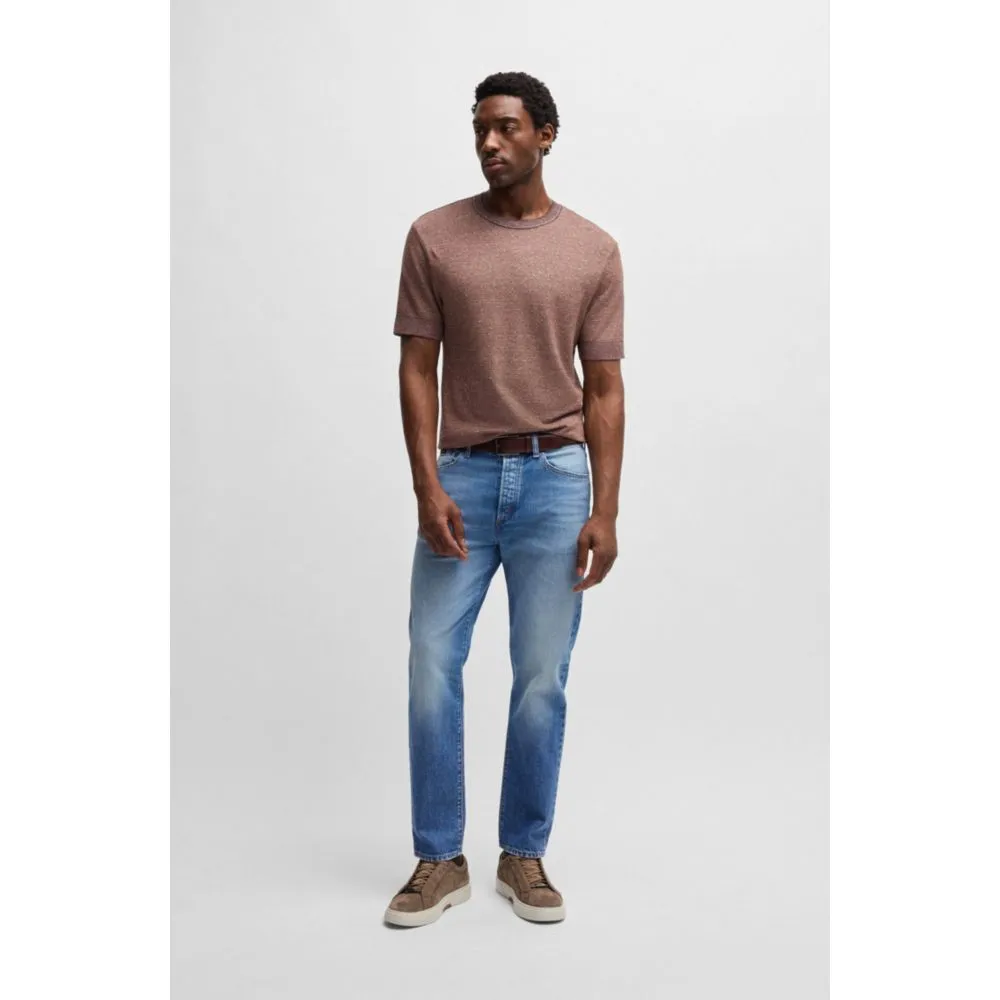 Jeans classiques en denim bleu extensible et confortable