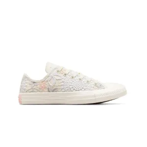 Converse - Chaussures Basses Chuck Taylor All Star pour Femme (A07537C)