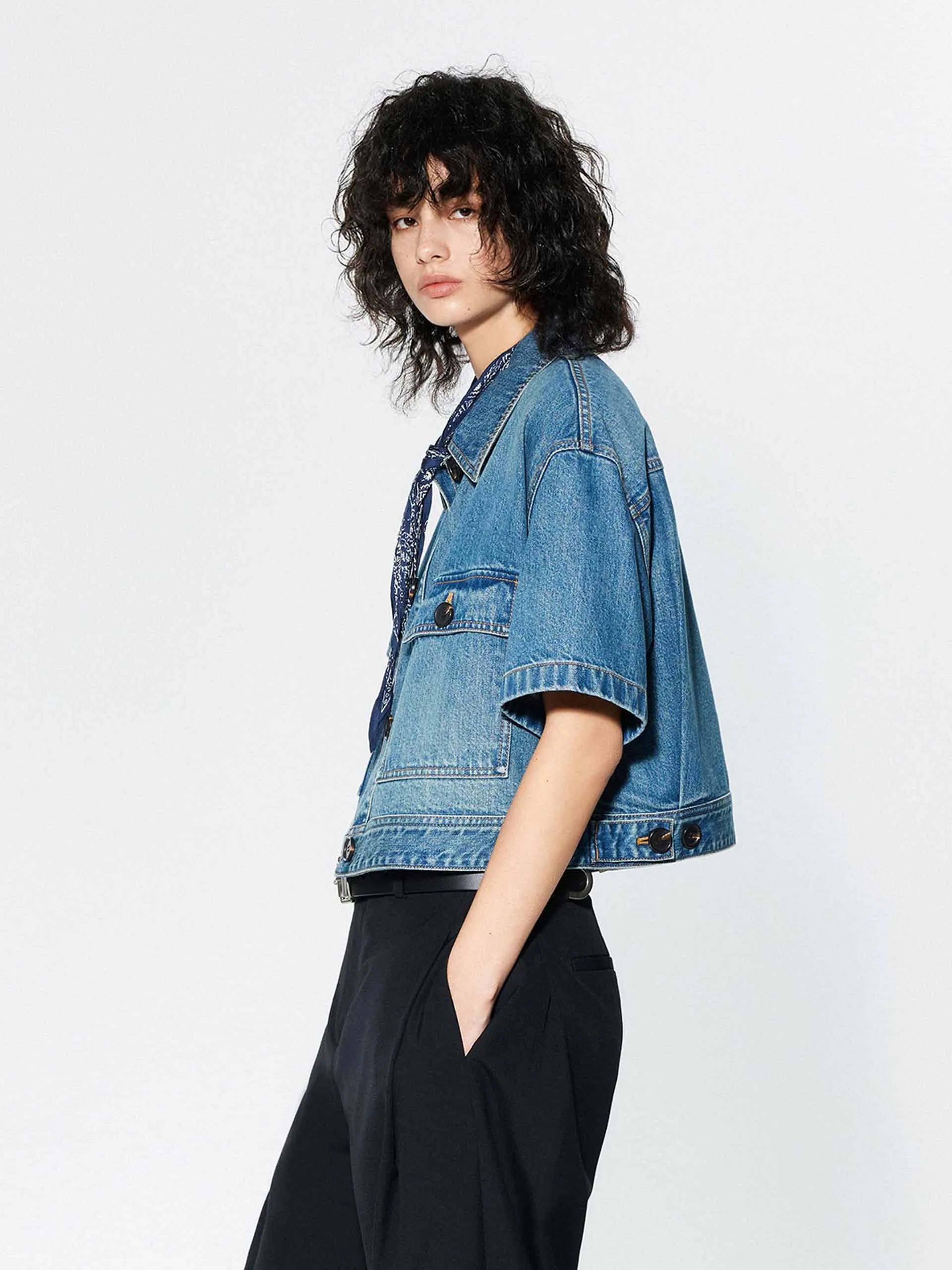 Veste en jean à poches coupées