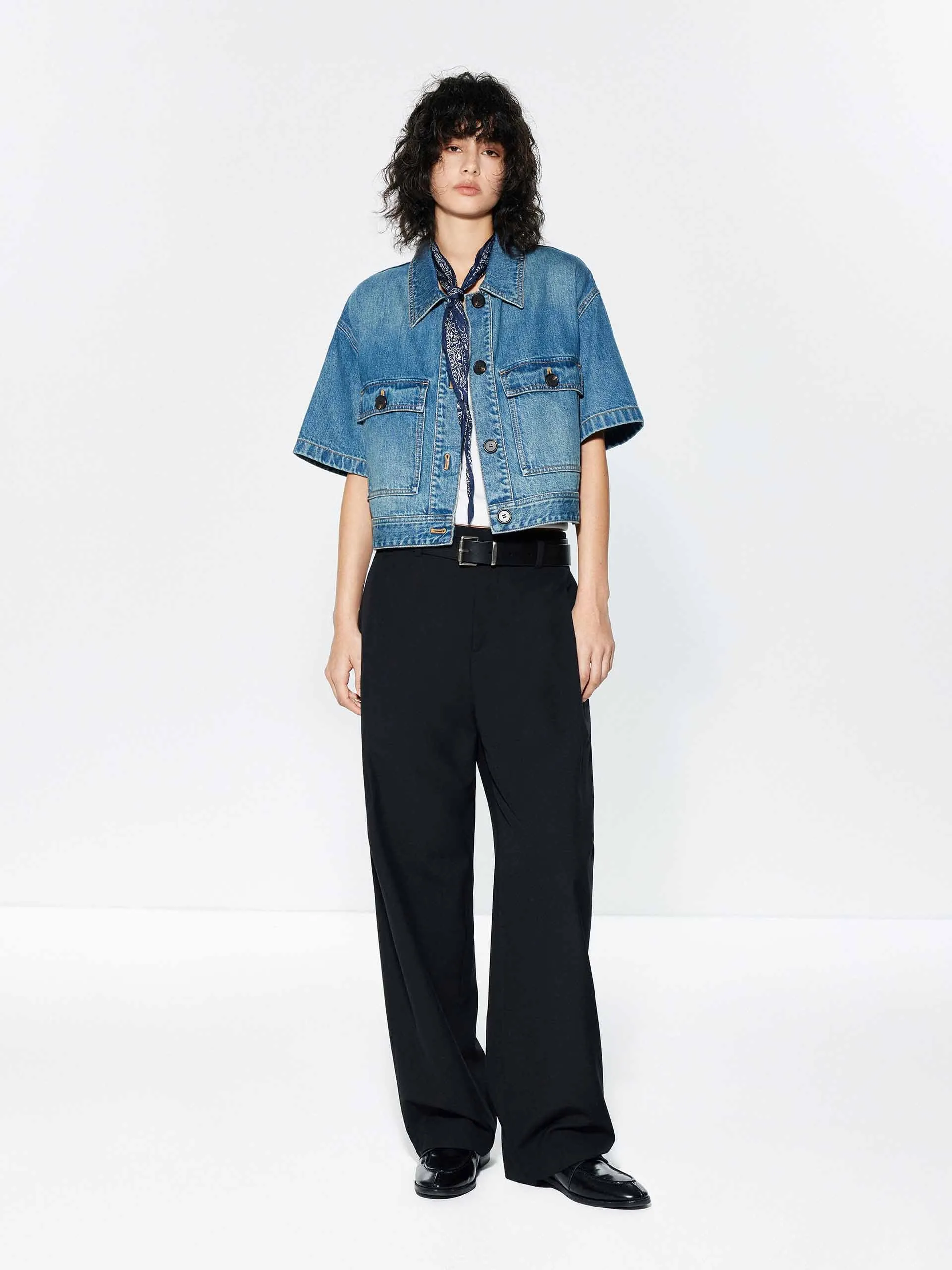 Veste en jean à poches coupées