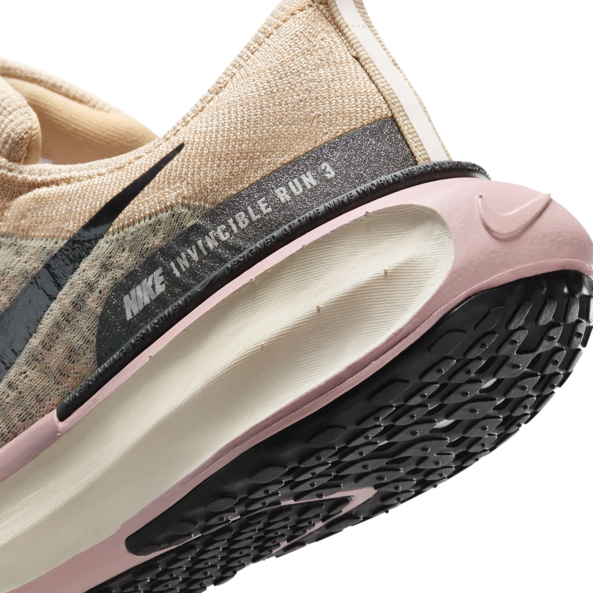 Chaussures de course sur route pour femmes Invincible 3