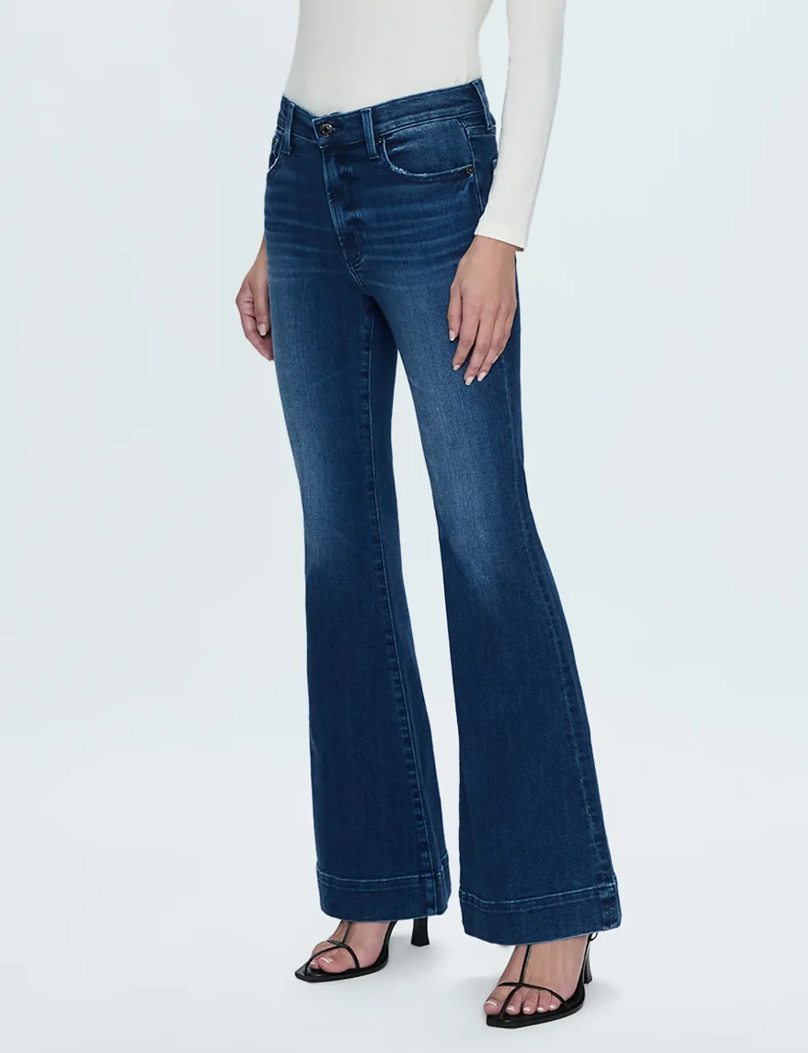 Kinsley Mid-Rise Ultra Flare, Vêtements Modernes_pistola