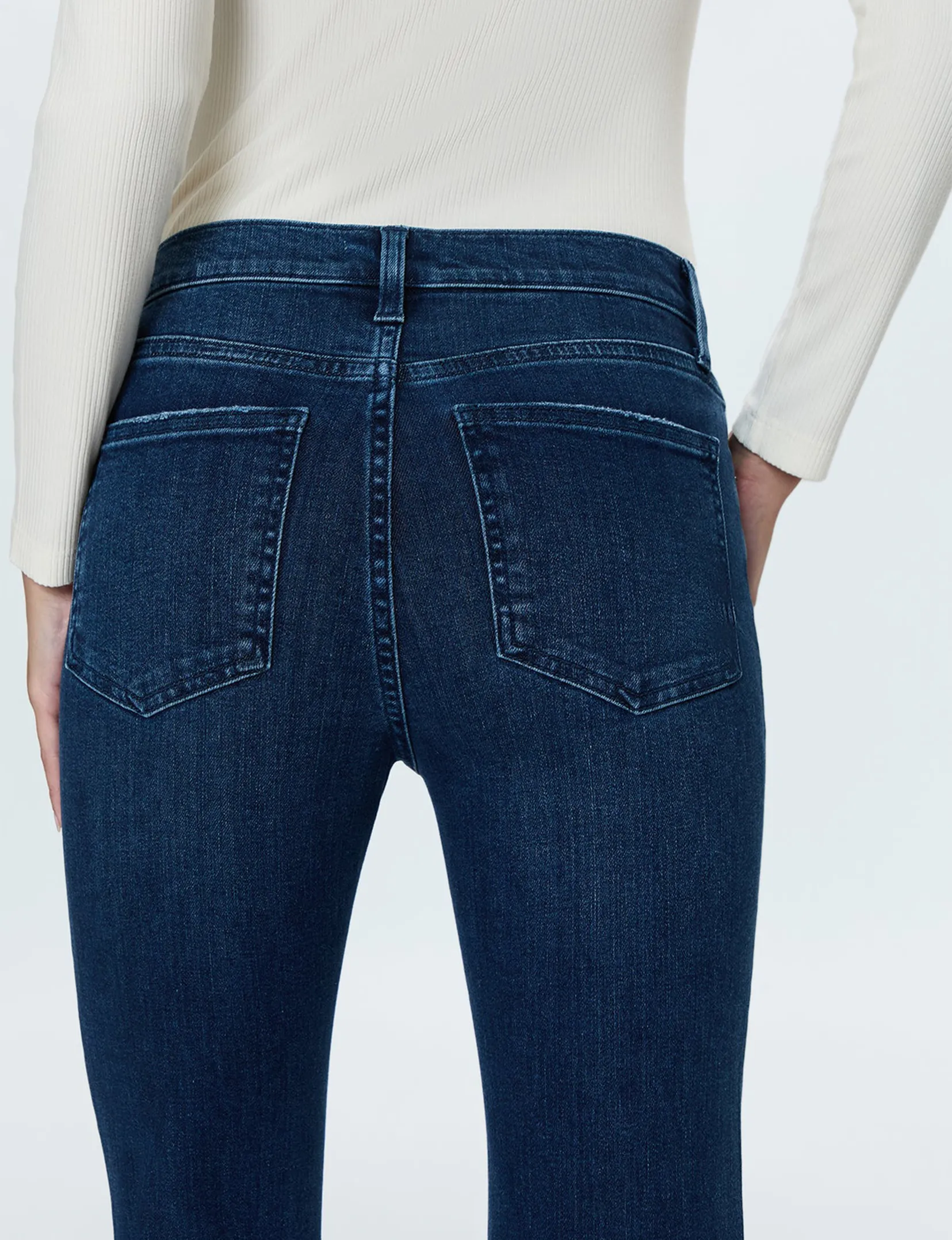 Kinsley Mid-Rise Ultra Flare, Vêtements Modernes_pistola