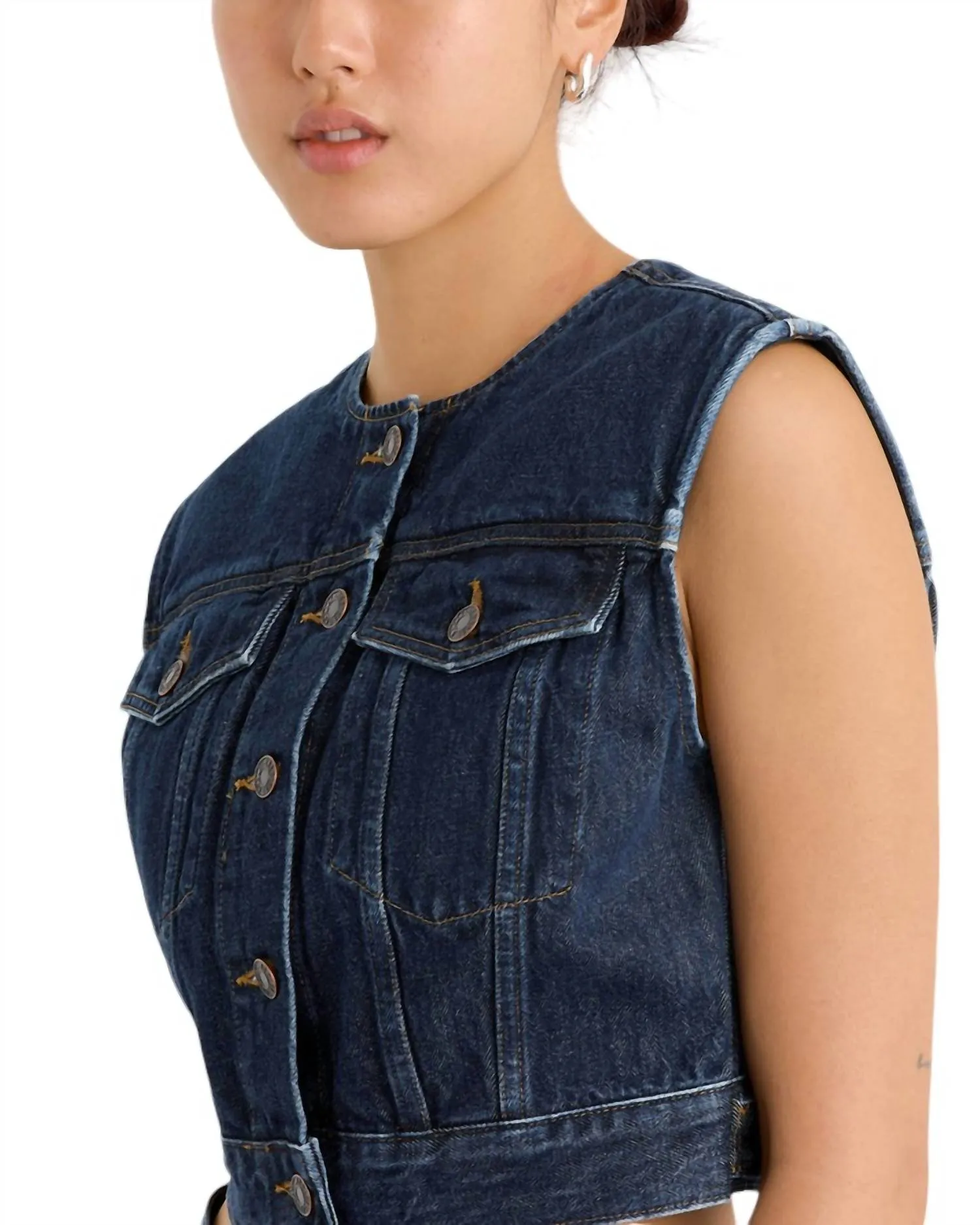 Leo Vest En Poli