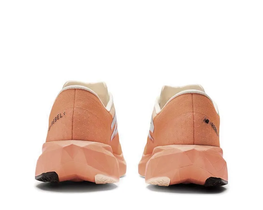 Chaussures New Balance New Balance FuelCell Rebel V4 W «Mangue»