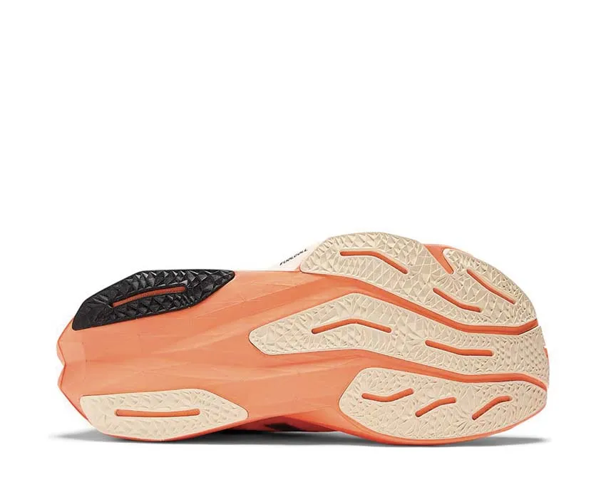 Chaussures New Balance New Balance FuelCell Rebel V4 W «Mangue»