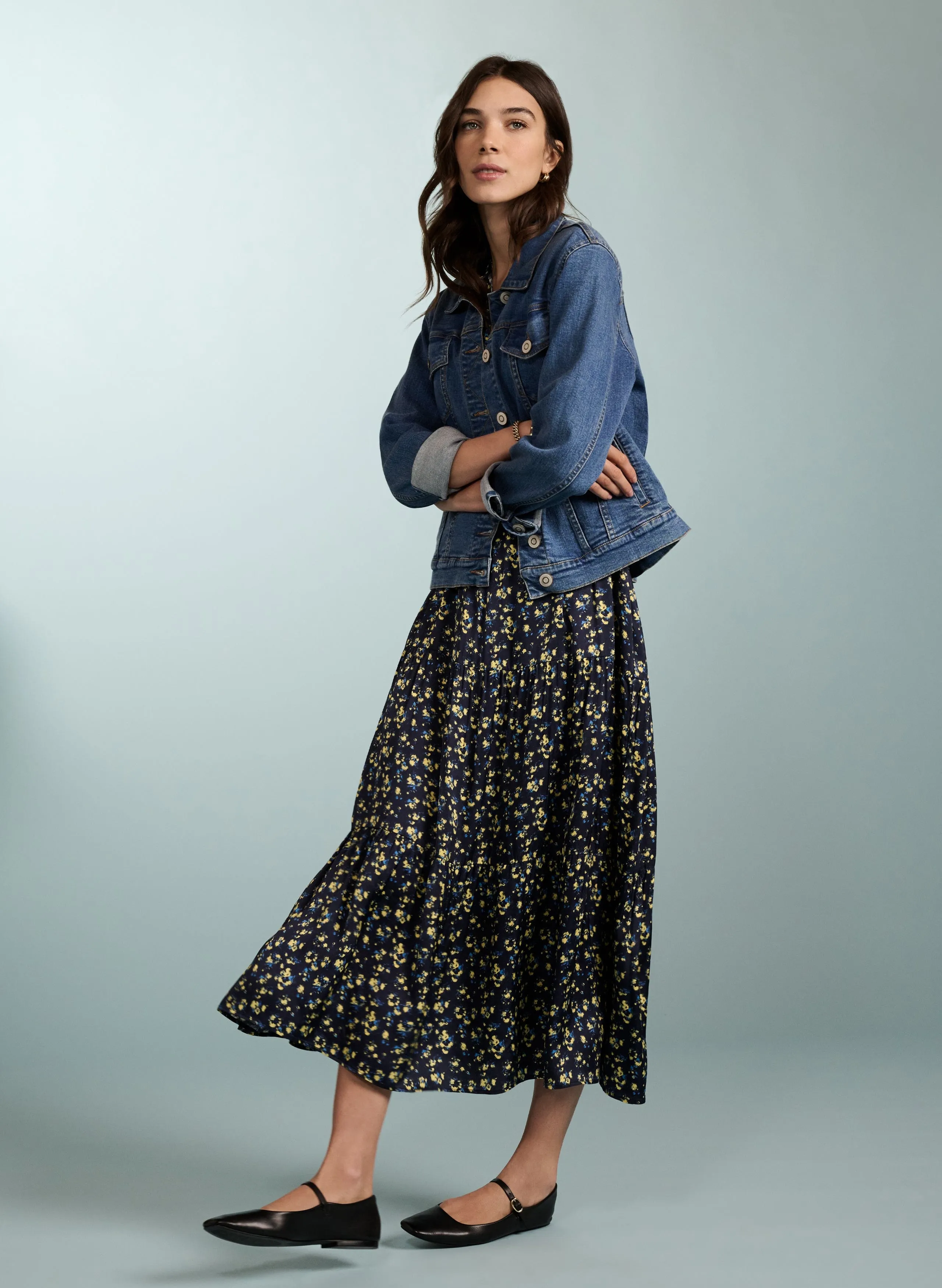 Robe recyclée Purnita LENZING™ ECOVERO™ | Motif fleuri bleu flou