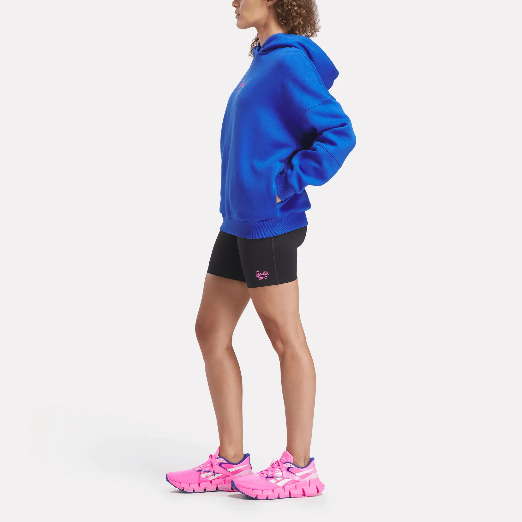 Vêtements Reebok Sweat à capuche Reebok x Barbie pour femme