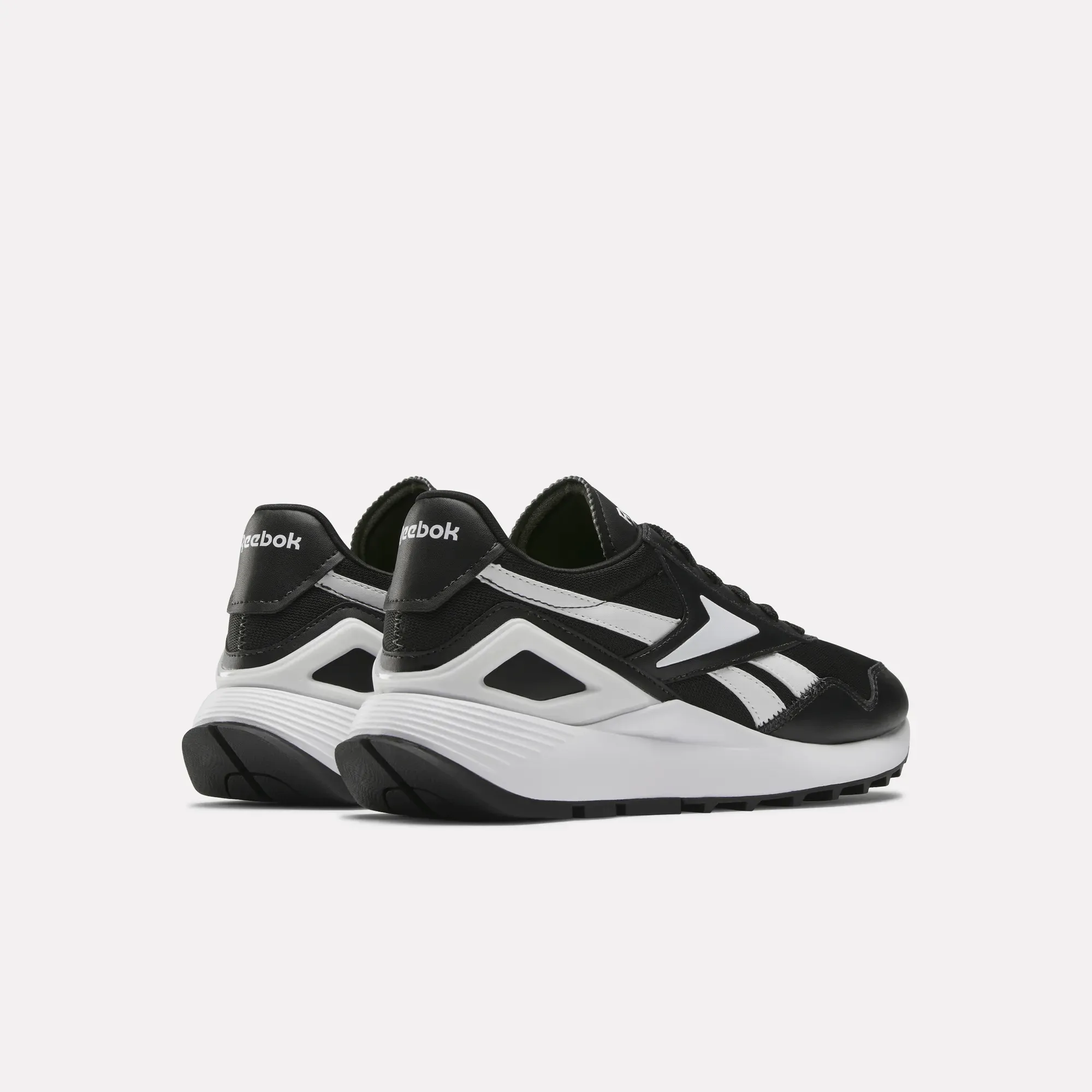 Chaussures Reebok pour Femme - Modèle International