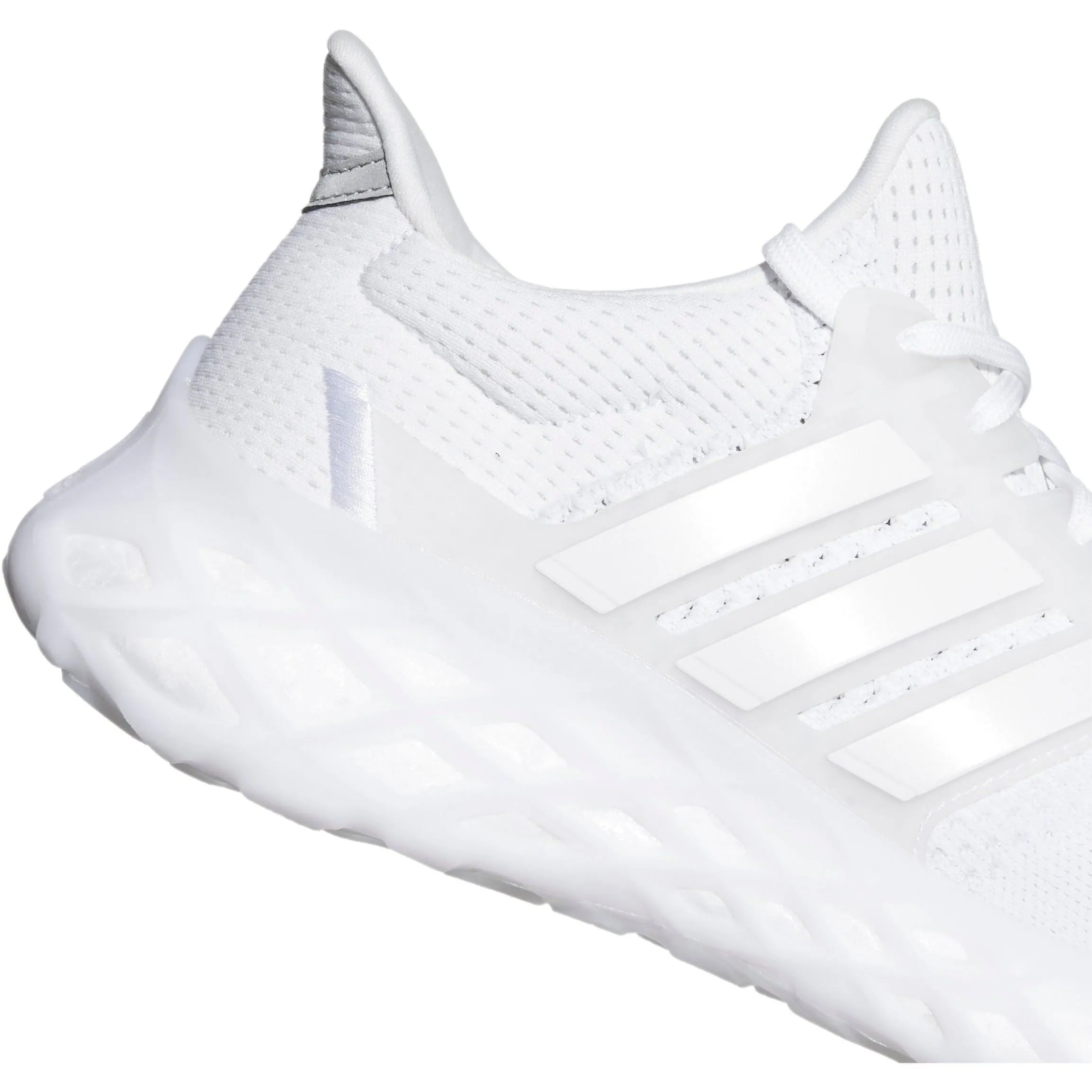 Chaussures Adidas Femme adidas Ultra Boost WEB DNA Chaussures de Course - Blanc