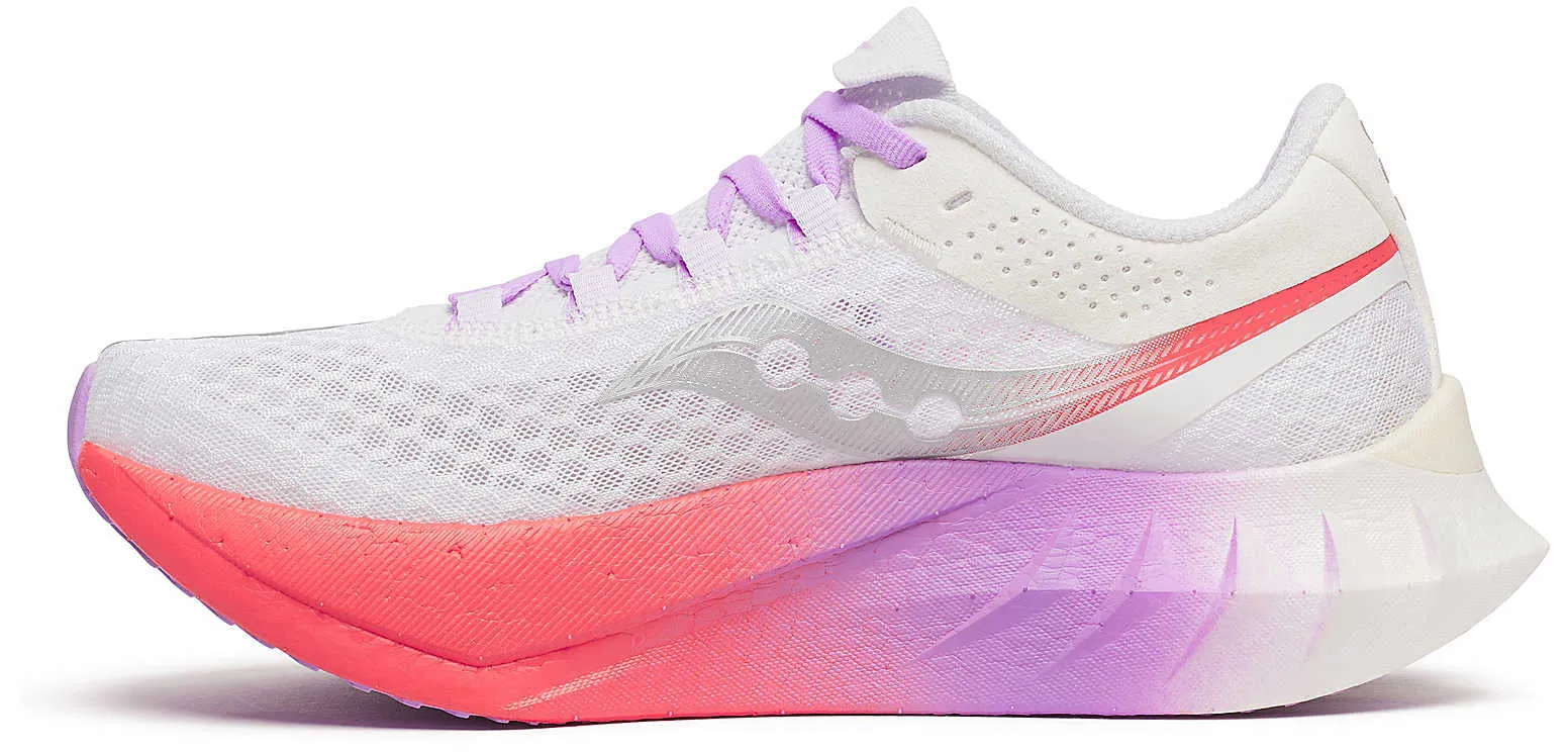 Chaussures de course Saucony Endorphin Pro 4 pour femmes - Blanc