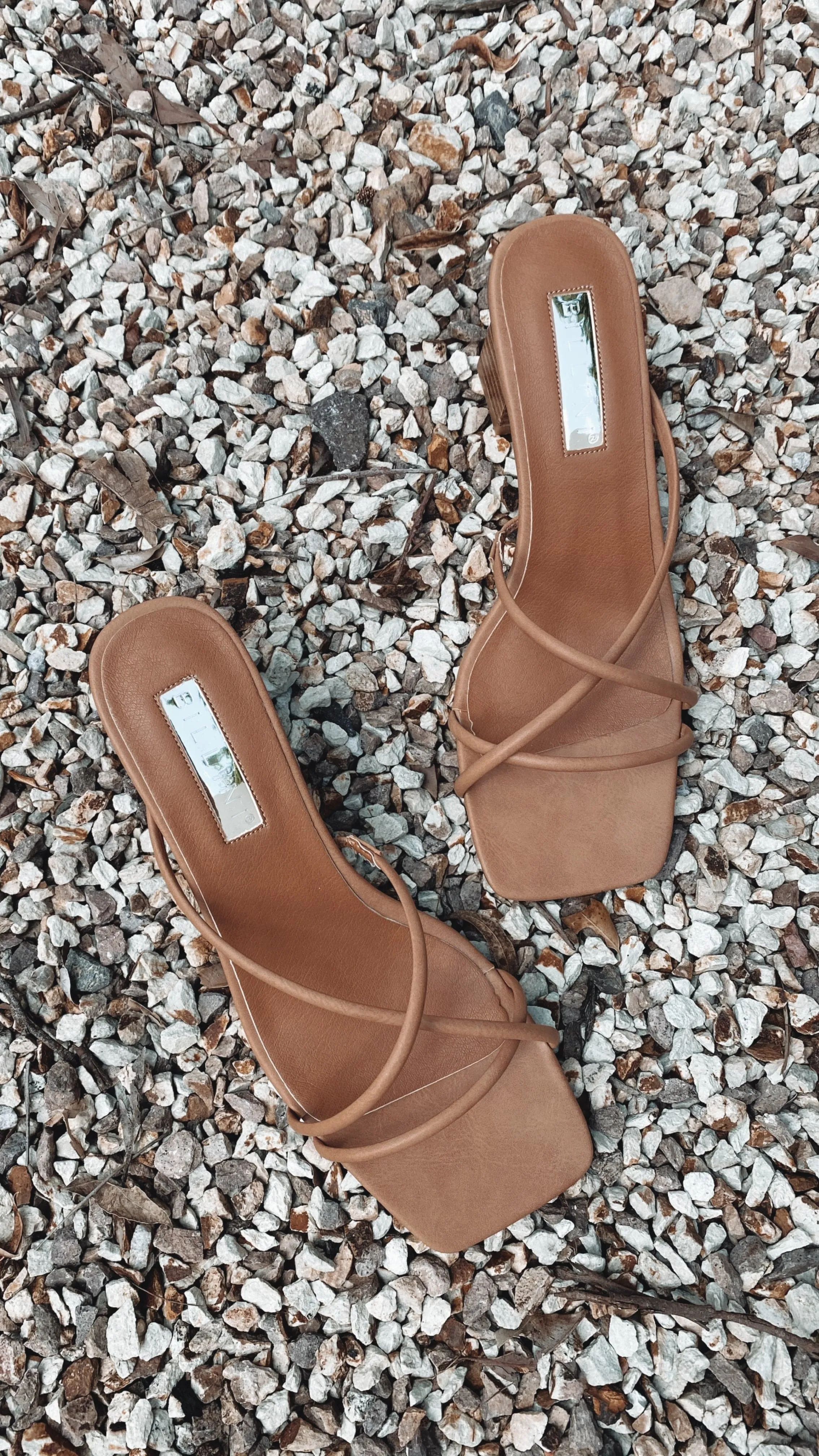 Unika Heel - Brun Sucre