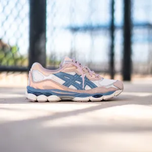 Femmes Asics Gel-NYC (Crémeux/Gris Floss) - 1202A429-104