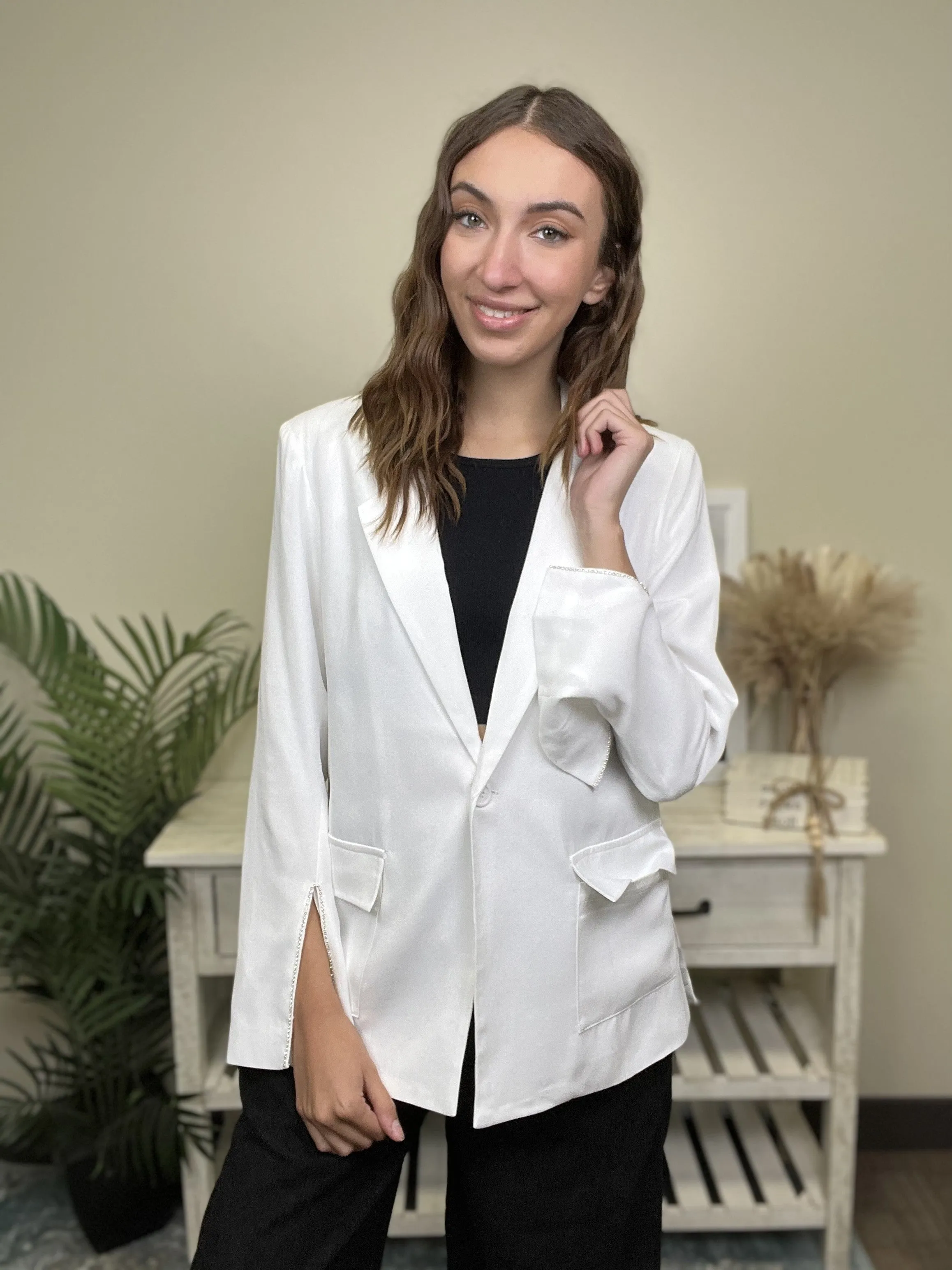 Veste pour femmes à poches avant en strass